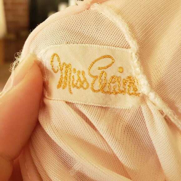 Vintage Miss Elaine chiffon nightgown & robe peignoir set in baby pink - Picture 14 of 16
